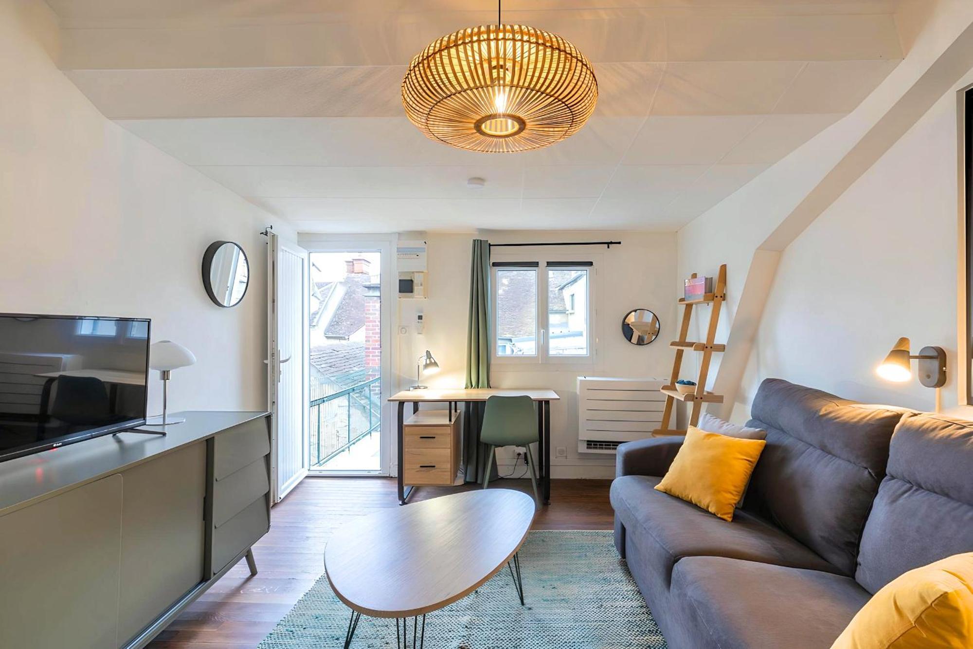 La Parenthese Sous Les Toits Apartment ฟงแตนโบล ภายนอก รูปภาพ